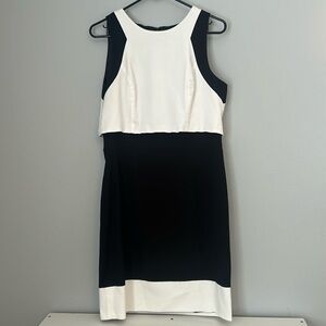 White House black market size 10